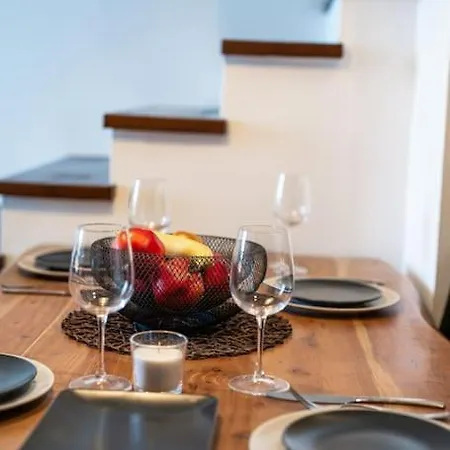 Alpin Penthouse 2 Bedroom With Fireplace And Mountain View Bansko