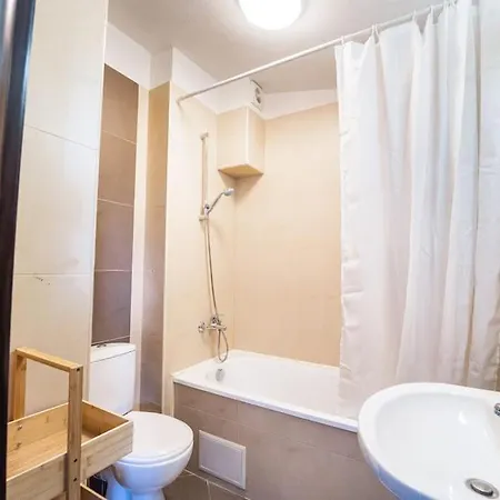 Alpin Penthouse 2 Bedroom With Fireplace And Mountain View Bansko