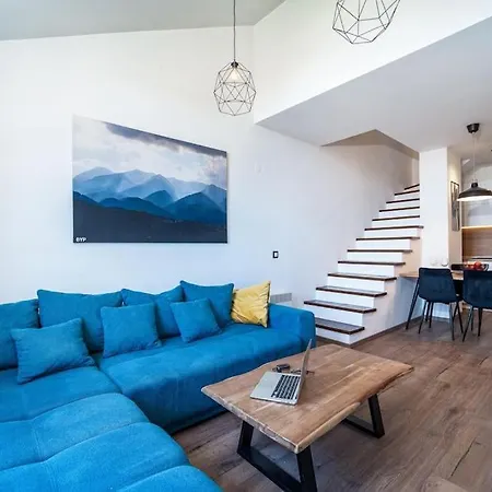 Alpin Penthouse 2 Bedroom With Fireplace And Mountain View Daire Bansko