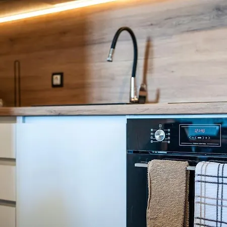 Alpin Penthouse 2 Bedroom With Fireplace And Mountain View