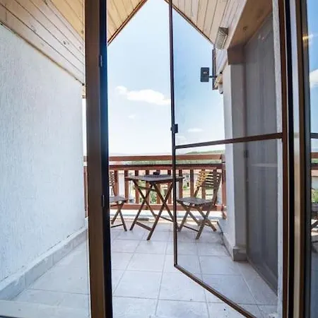 Alpin Penthouse 2 Bedroom With Fireplace And Mountain View Apartment Bansko