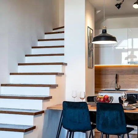 Daire Alpin Penthouse 2 Bedroom With Fireplace And Mountain View