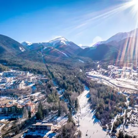 Apartament Alpin Penthouse 2 Bedroom With Fireplace And Mountain View Bansko