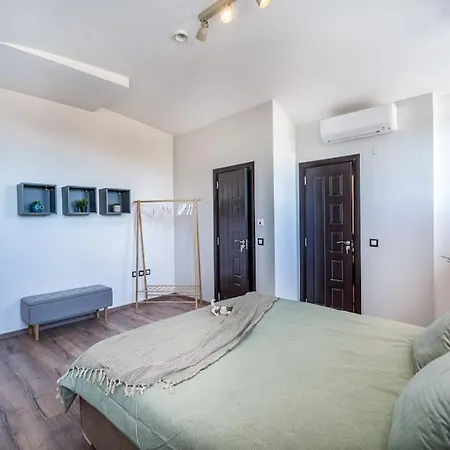 Daire Alpin Penthouse 2 Bedroom With Fireplace And Mountain View