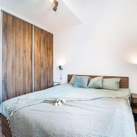 Apartament Alpin Penthouse 2 Bedroom With Fireplace And Mountain View Bansko